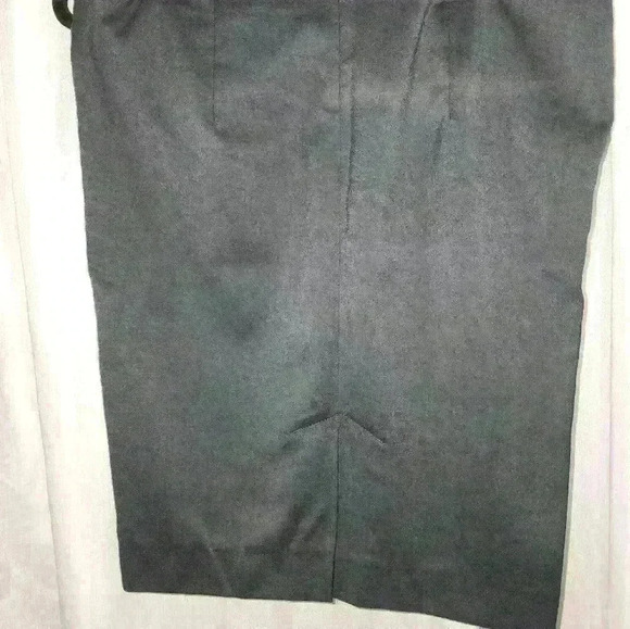 CABI Womens Size 6 Black Stretch Rayon Blend Back Zip Pencil Straight  Skirt - Picture 2 of 5